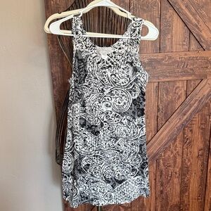 Elegant Black and White Paisley Midi Dress. Small